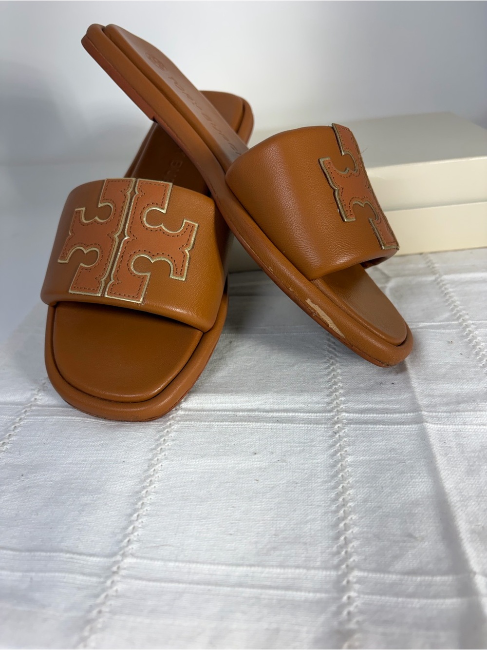 Tory Burch Tan/Brown Leather Logo Slide Sandals - Picture 3 of 7